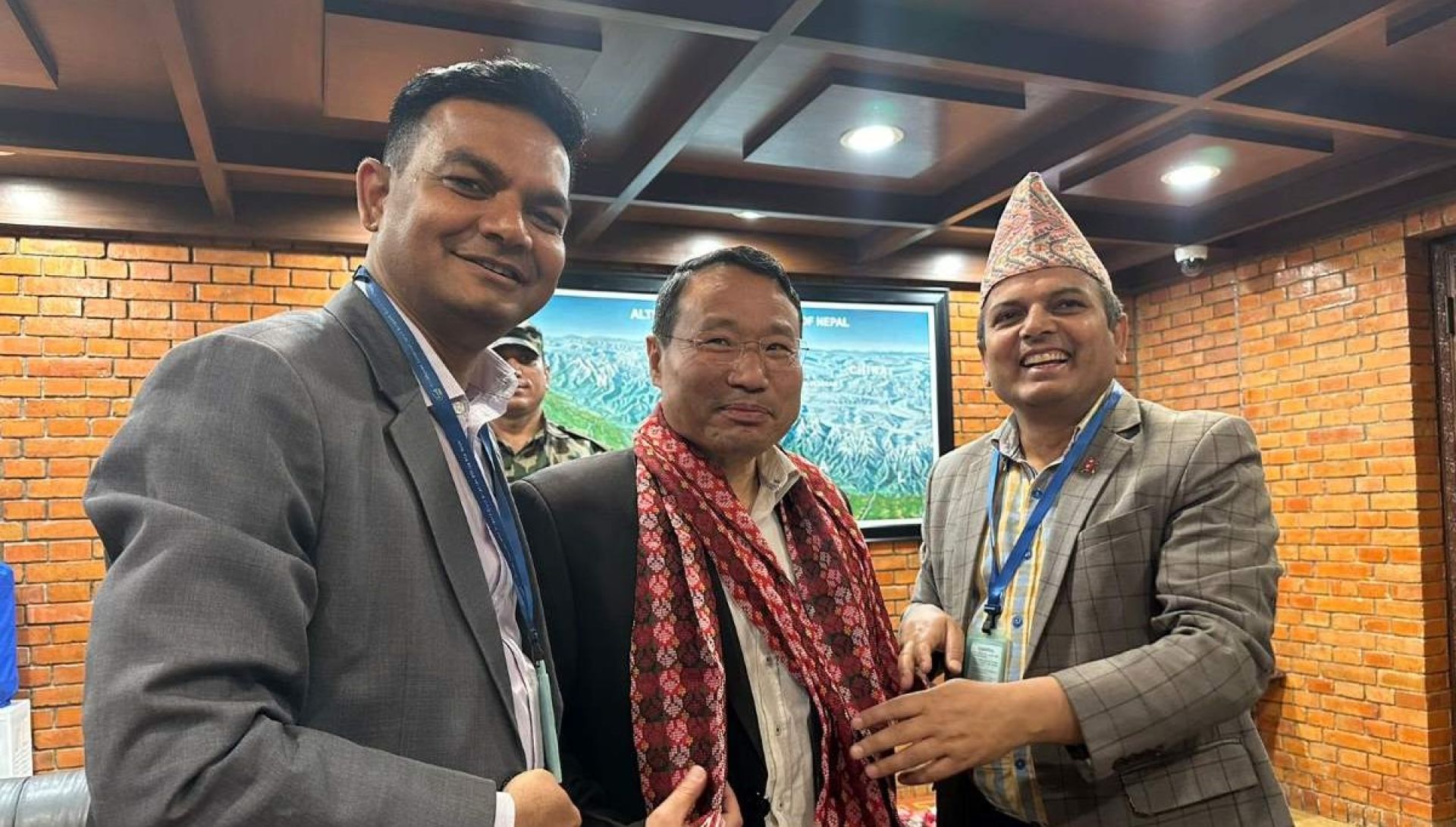 अमेरिका भ्रमण सकाएर फर्किए अर्थमन्त्री पुन  